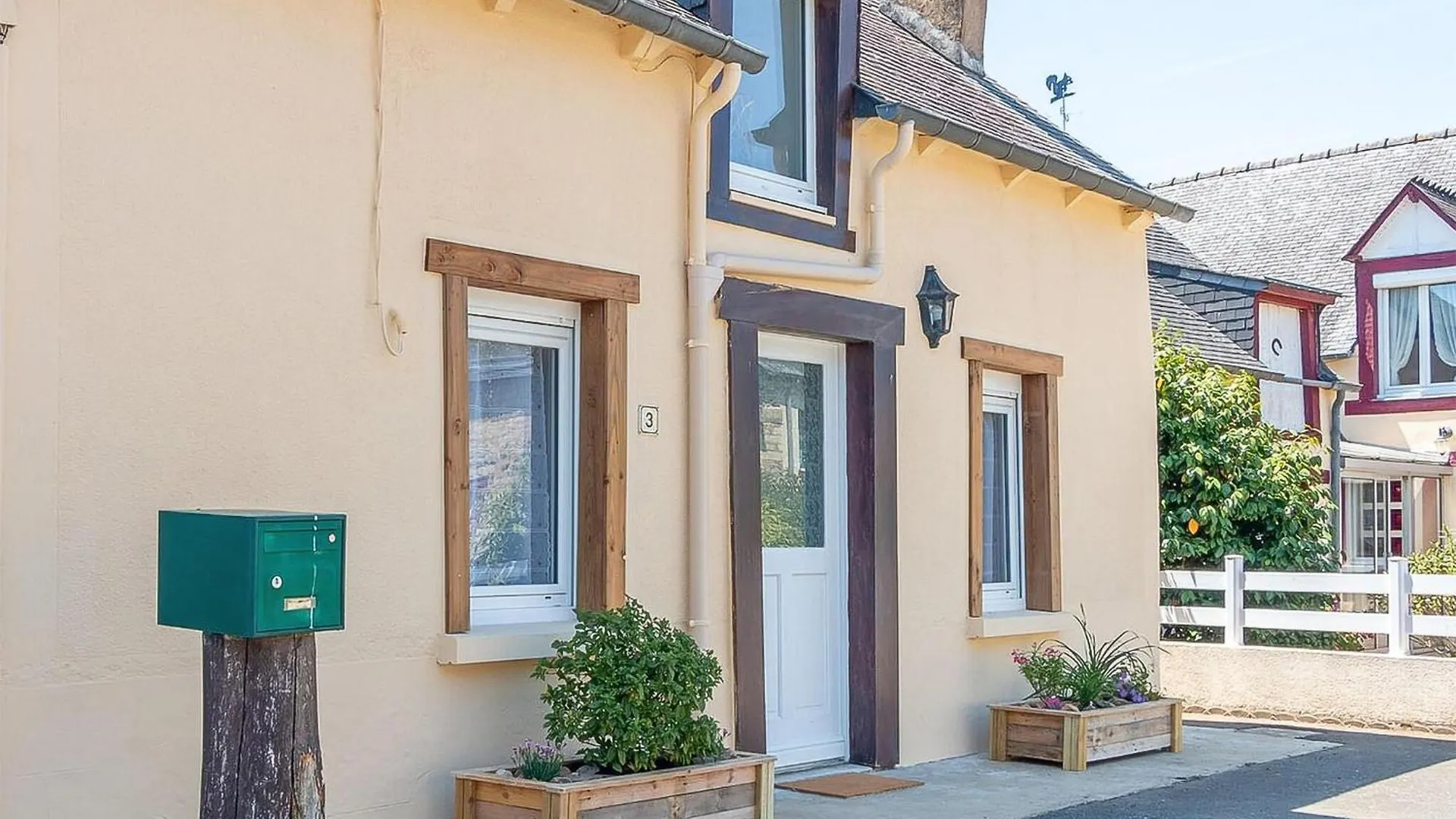 2 Bedroom Cozy Home In Plumieux France